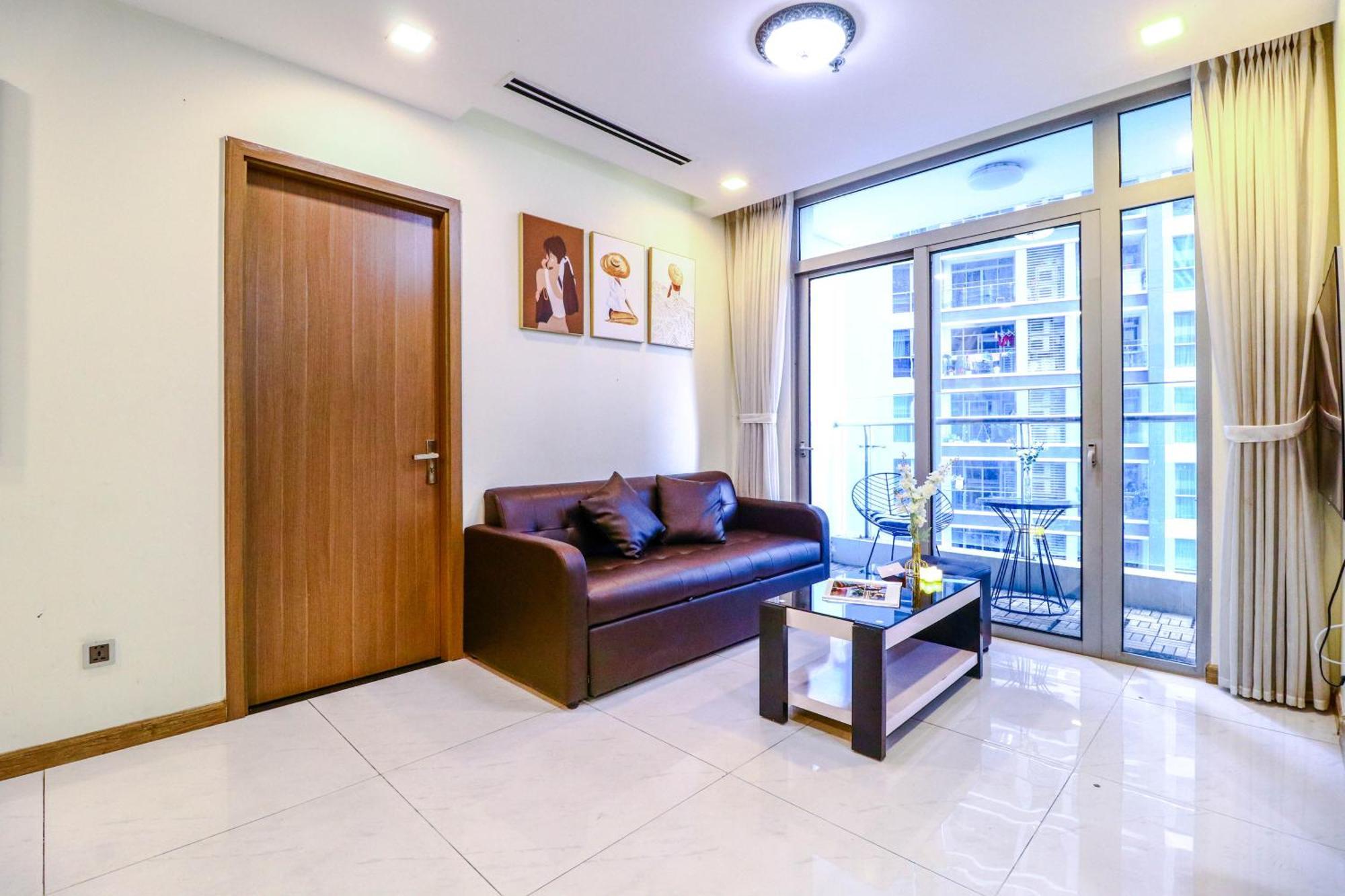 Chalton Suites - Landmark 81 Area, Ice Rink & Grand Park Ho Chi Minh City Exterior photo