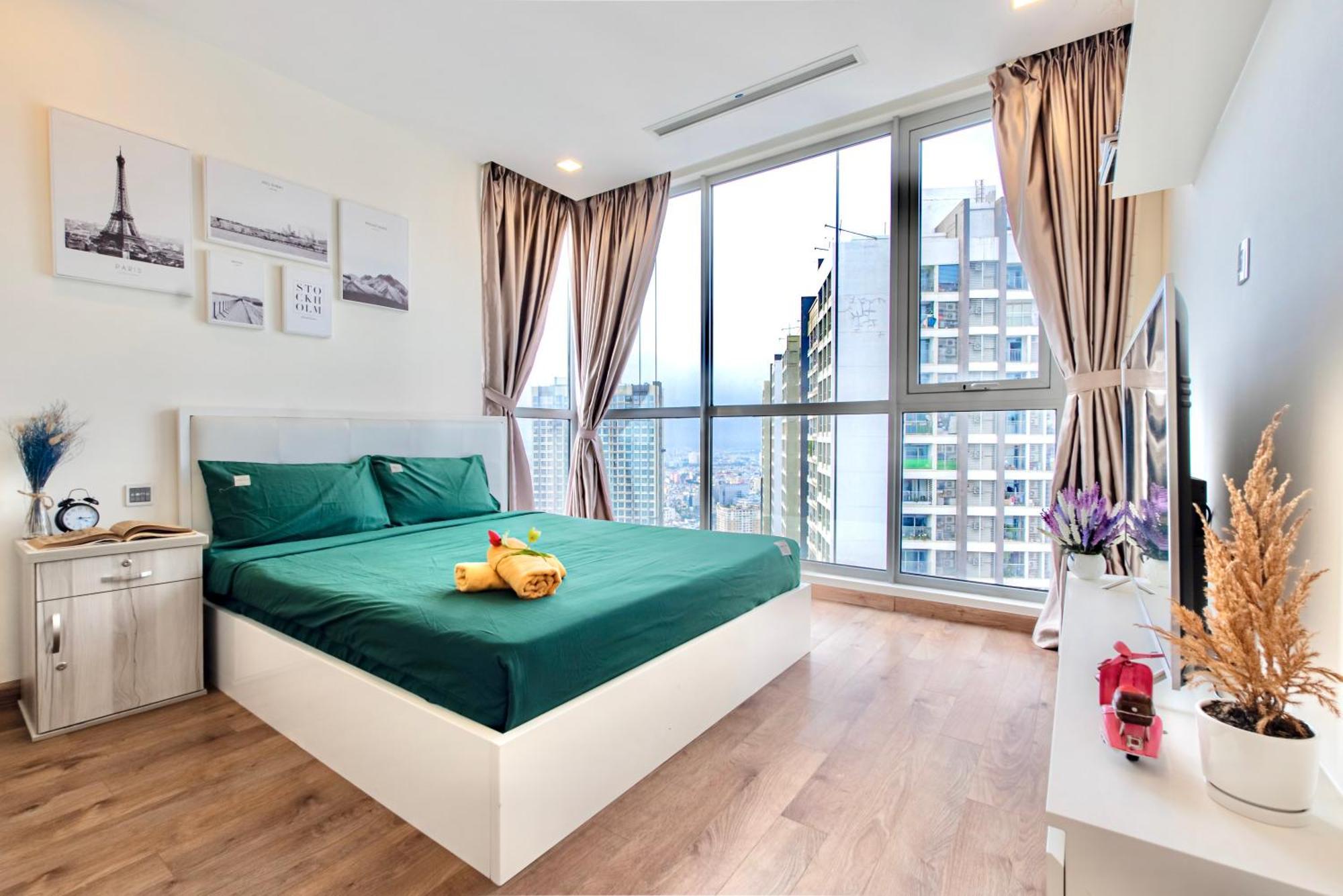 Chalton Suites - Landmark 81 Area, Ice Rink & Grand Park Ho Chi Minh City Exterior photo