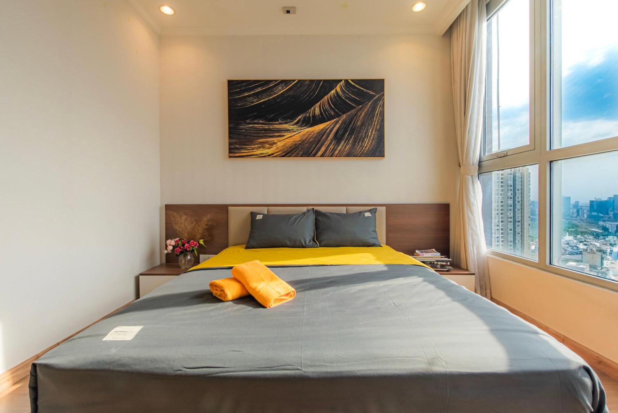 Chalton Suites - Landmark 81 Area, Ice Rink & Grand Park Ho Chi Minh City Exterior photo